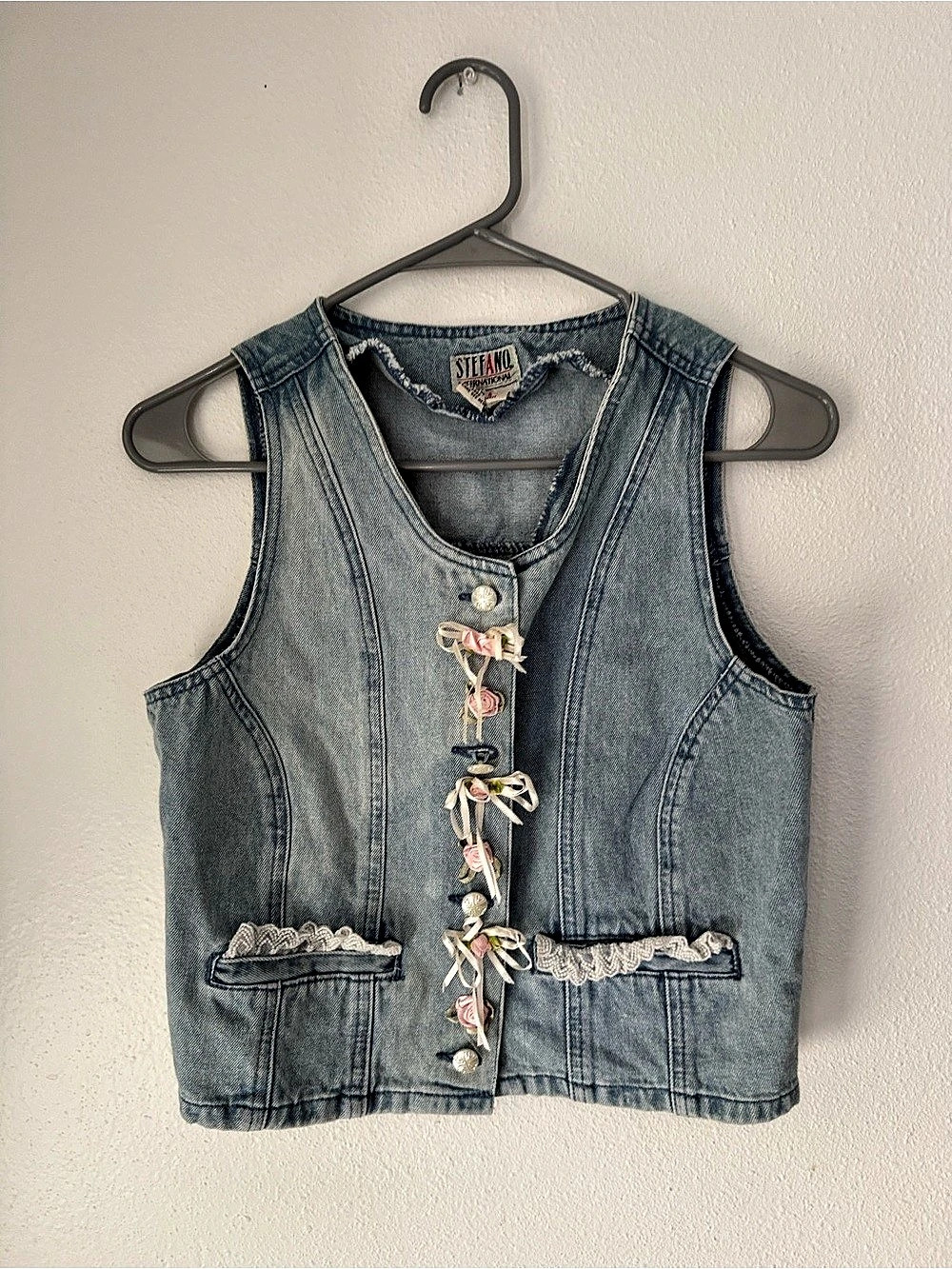 Stefano International Denim Vest with Floral Trim in Blue Size Small